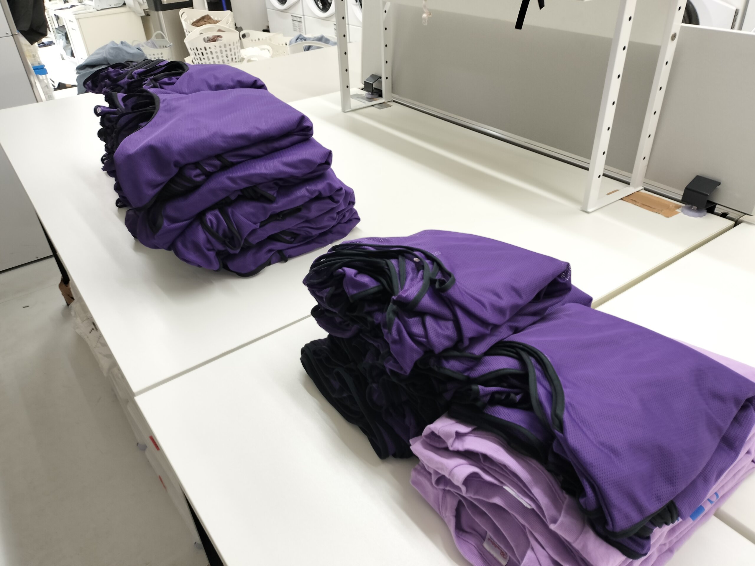 【スポット事例】都内法人様よりビブス約200枚の洗濯代行をご依頼いただきました