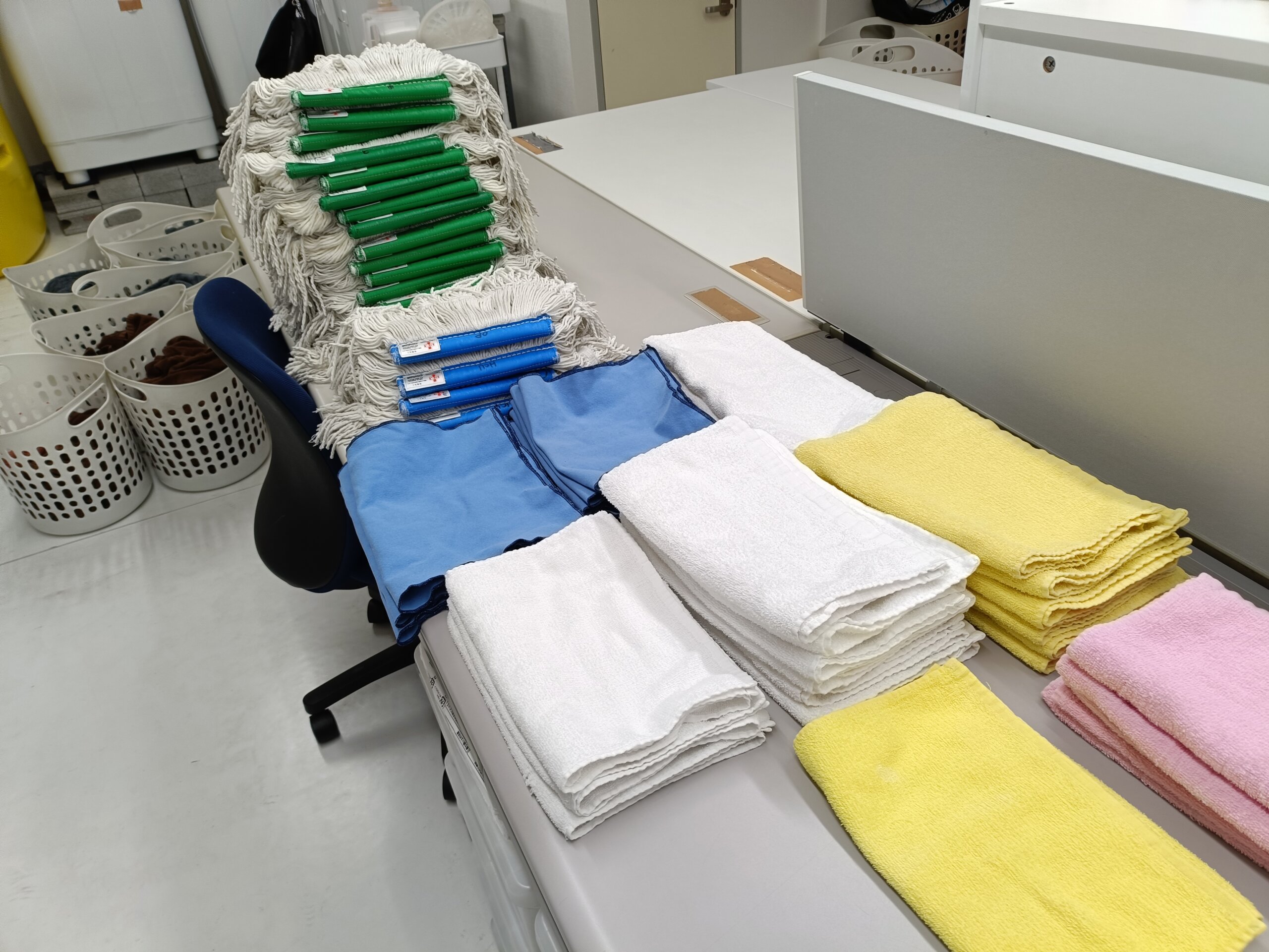 総合病院・大型施設向け｜清掃用モップ・雑巾の洗濯代行（指定洗濯物・衛生基準対応）