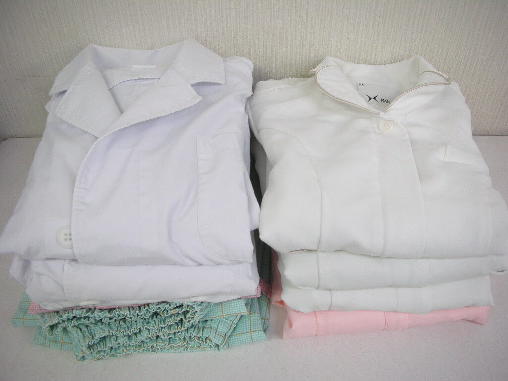 新宿区のクリニック洗濯代行｜検査衣・白衣・ナースワンピースをまとめてお任せ